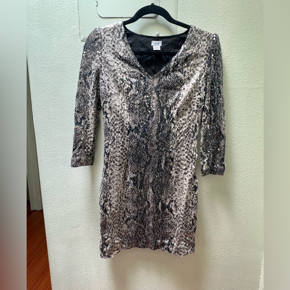 Women’s Cache Sequined Pencil Dress Size Small Snake Print